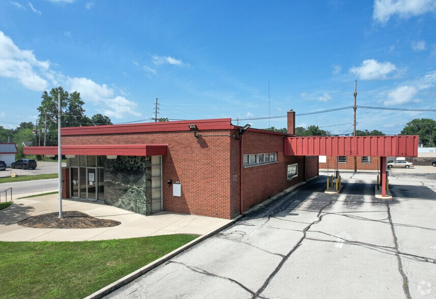 2 NW 18th St, Richmond, IN for lease - Primary Photo - Image 1 of 18