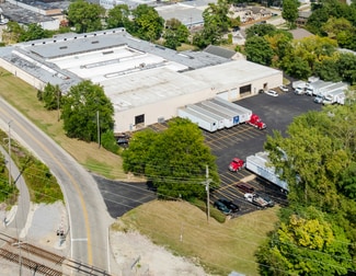 More details for 999 Raymond St, Elgin, IL - Industrial for Sale