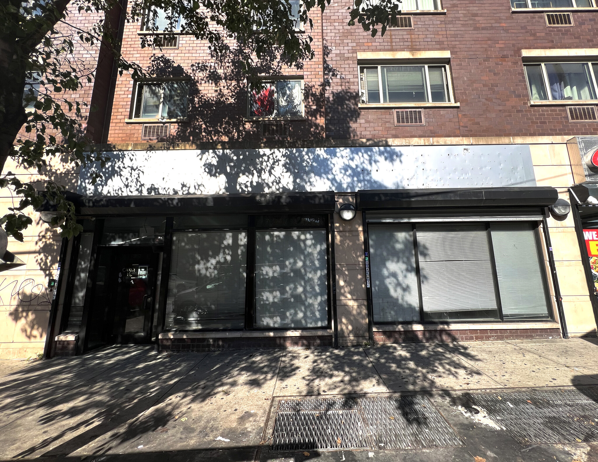 675 Morris Ave, Bronx, NY for lease Building Photo- Image 1 of 8