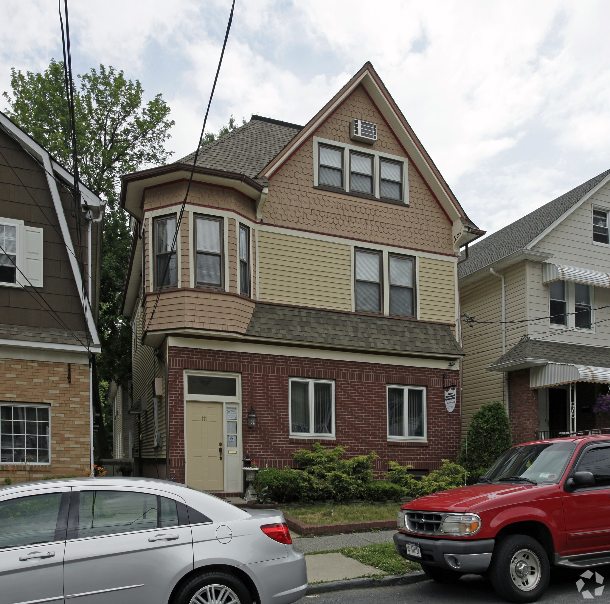 111 Lathrop Ave, Staten Island, NY for sale Primary Photo- Image 1 of 1