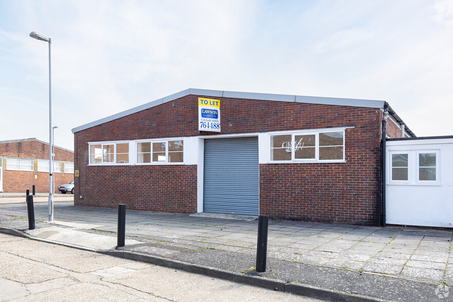 Station Road Industrial Estate, Hailsham for lease - Building Photo - Image 2 of 2