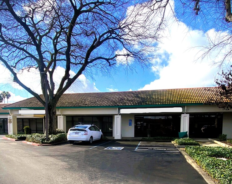 9527-9529 Folsom Blvd, Sacramento, CA for lease - Building Photo - Image 2 of 7