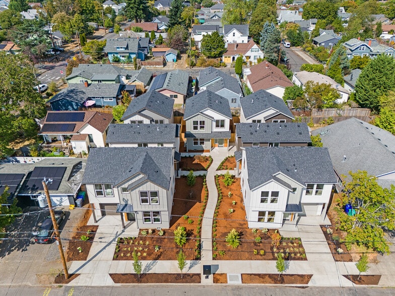 6717 Gladstone St, Portland, OR for sale - Aerial - Image 1 of 40