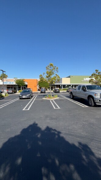 880-896 E Foothill Blvd, San Luis Obispo, CA for lease - Building Photo - Image 1 of 5