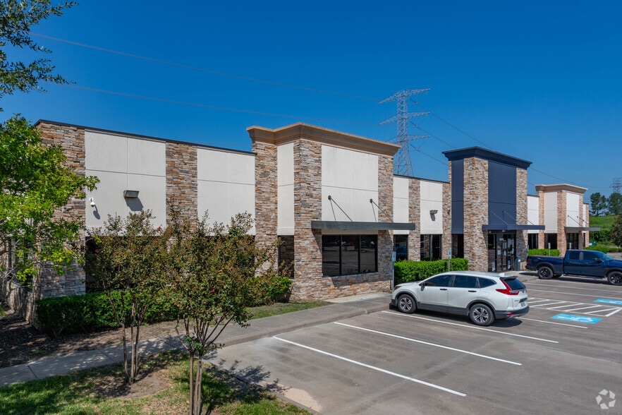 15366 Park Row, Houston, TX for sale - Building Photo - Image 3 of 35