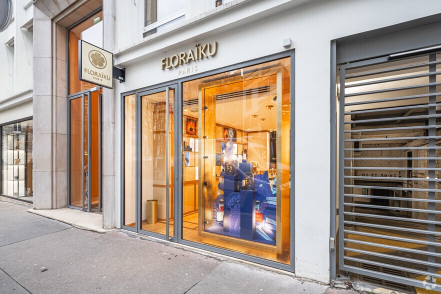 28 Rue Bayard, Paris for sale - Building Photo - Image 3 of 3