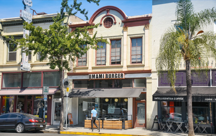 49-51 E Colorado Blvd, Pasadena, CA for lease - Primary Photo - Image 1 of 2