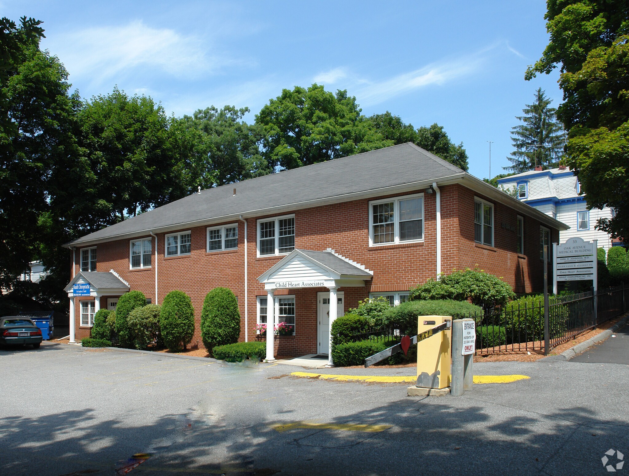 33 Oak Ave, Worcester, MA for sale Primary Photo- Image 1 of 1