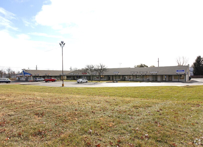 9512-9576 Highland Rd, Howell, MI for sale - Primary Photo - Image 1 of 1