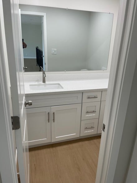 924 Main St, El Segundo, CA for sale - Building Photo - Image 2 of 11