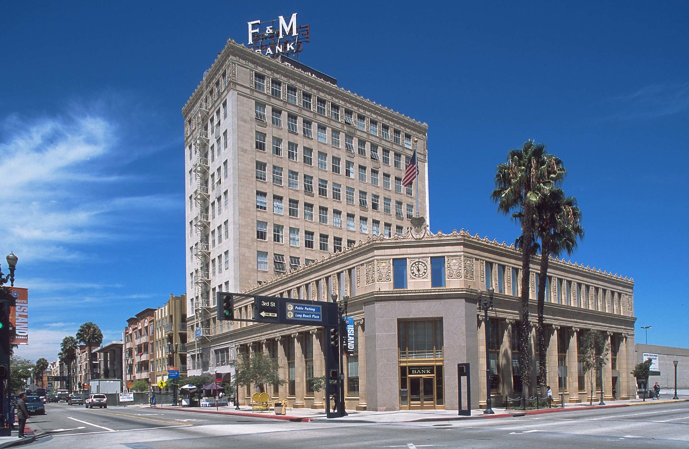 320 Pine Ave, Long Beach, Ca 90802 - F&m Bank Tower 