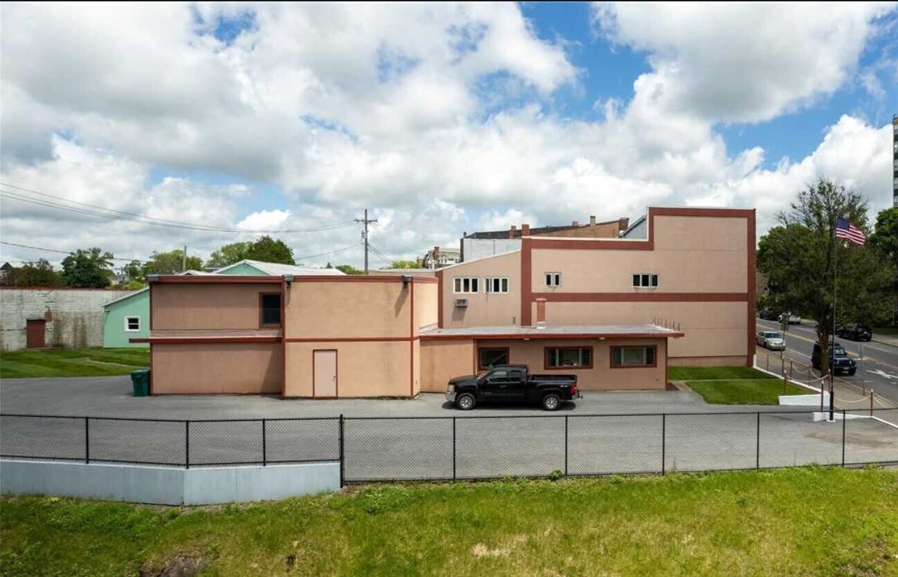 225 State St, Carthage, NY 13619