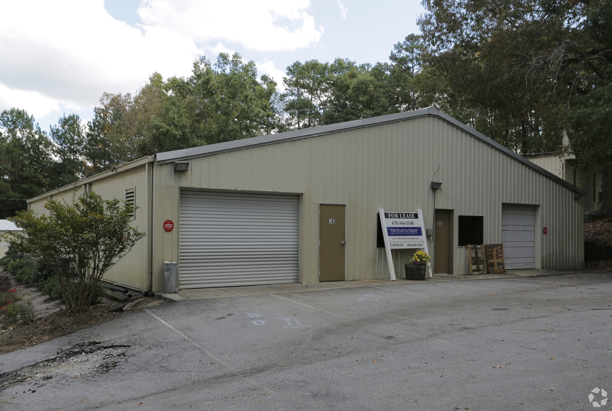 243 Senoia Rd, Peachtree City, GA for lease Primary Photo- Image 1 of 4