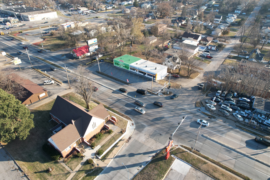 6059 Ames Ave, Omaha, NE for lease - Building Photo - Image 2 of 2