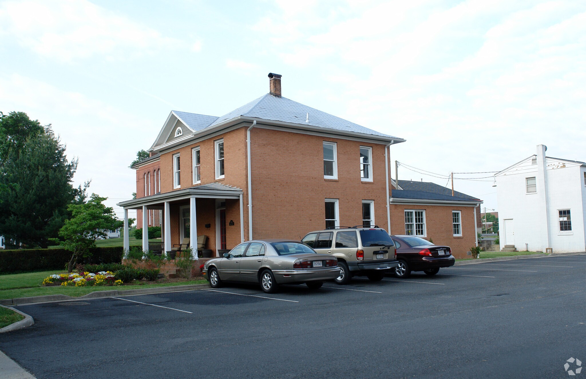 9306 Grant Ave, Manassas, VA for sale Primary Photo- Image 1 of 1
