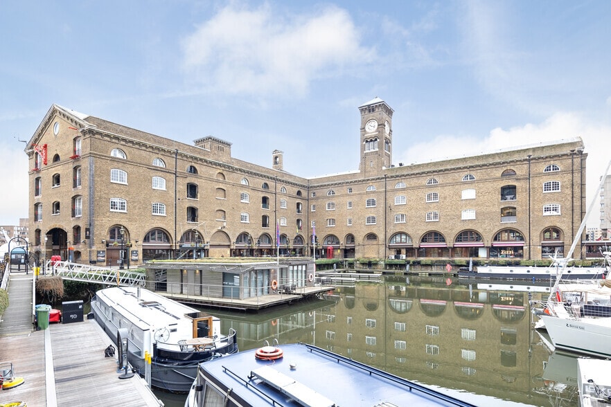 Ivory House St Katherine's Docks, London for lease - Building Photo - Image 2 of 3