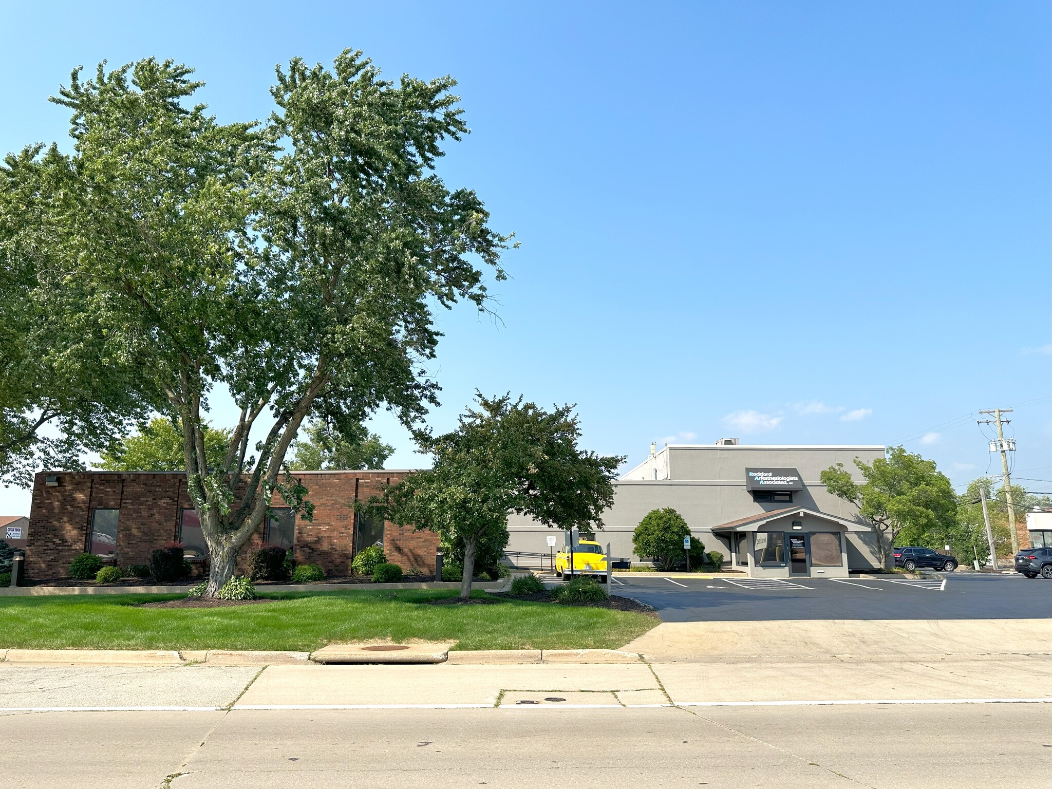 2202 Harlem Rd, Loves Park, IL for sale Building Photo- Image 1 of 20