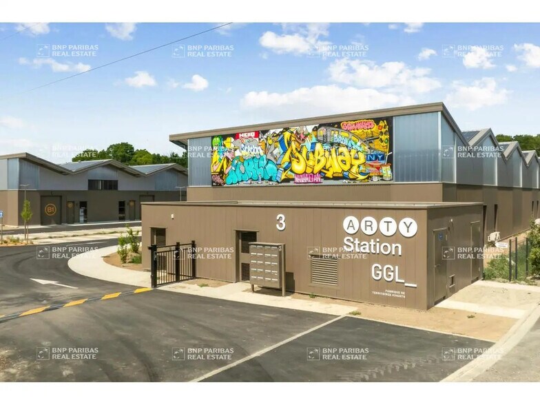 Office in Toulouse for lease - Building Photo - Image 3 of 27