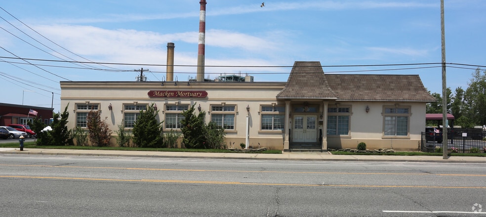 3930 Long Beach Rd, Island Park, NY for sale - Primary Photo - Image 3 of 5