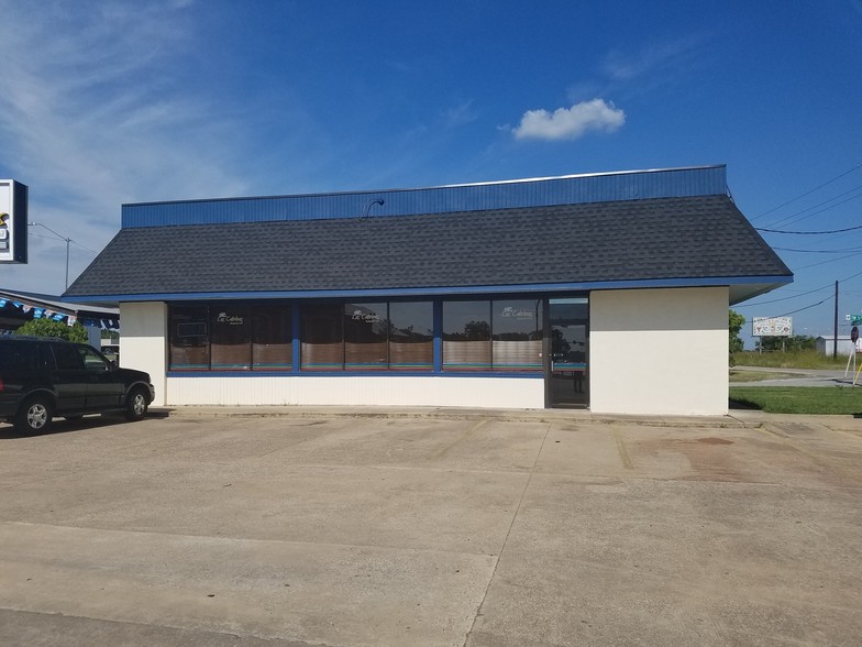 501 W Main St, Grand Prairie, TX for sale - Building Photo - Image 1 of 1