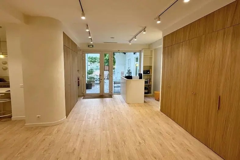 Office in Boulogne-Billancourt for sale - Interior Photo - Image 2 of 4