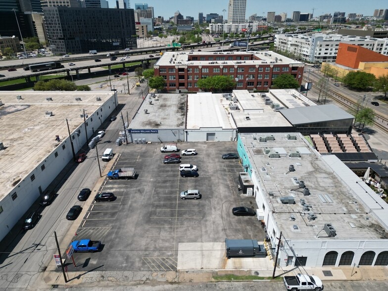 2510 Florence St, Dallas, TX for lease - Primary Photo - Image 1 of 2