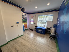 524 Dekalb St, Norristown, PA for lease Interior Photo- Image 2 of 10