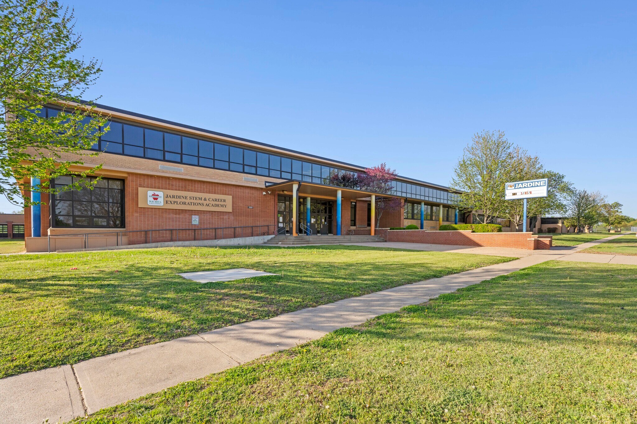 3550 E Ross Pky, Wichita, KS for sale Primary Photo- Image 1 of 23