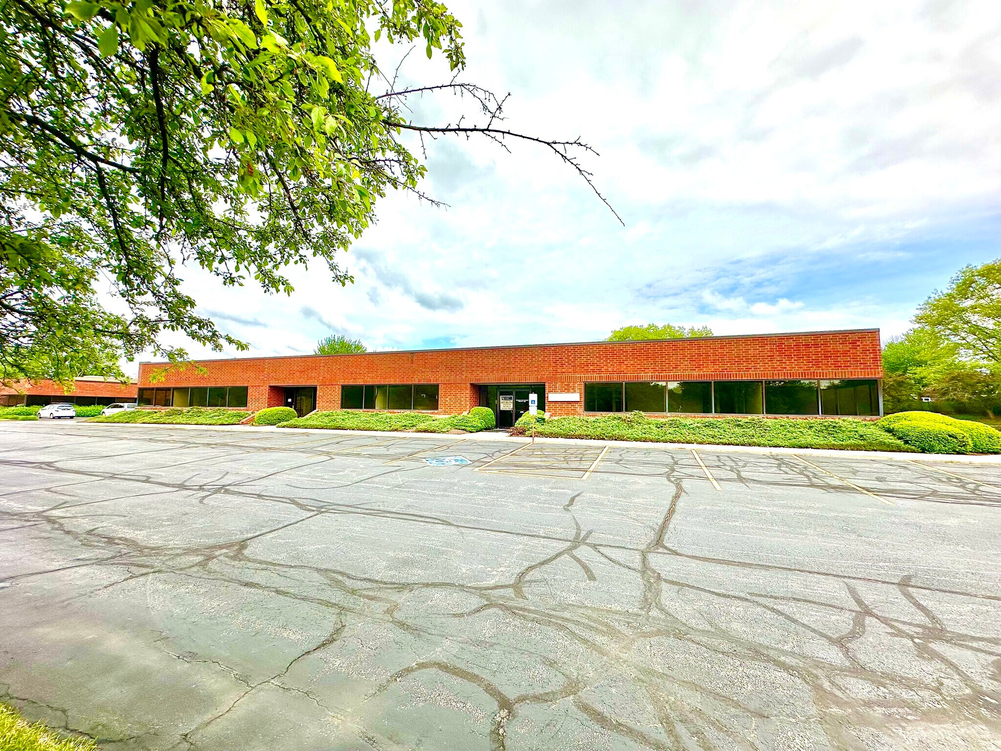 1906 Fox Dr, Champaign, IL for sale Building Photo- Image 1 of 1