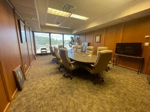 1755 Lelia Dr, Jackson, MS for lease Interior Photo- Image 2 of 6