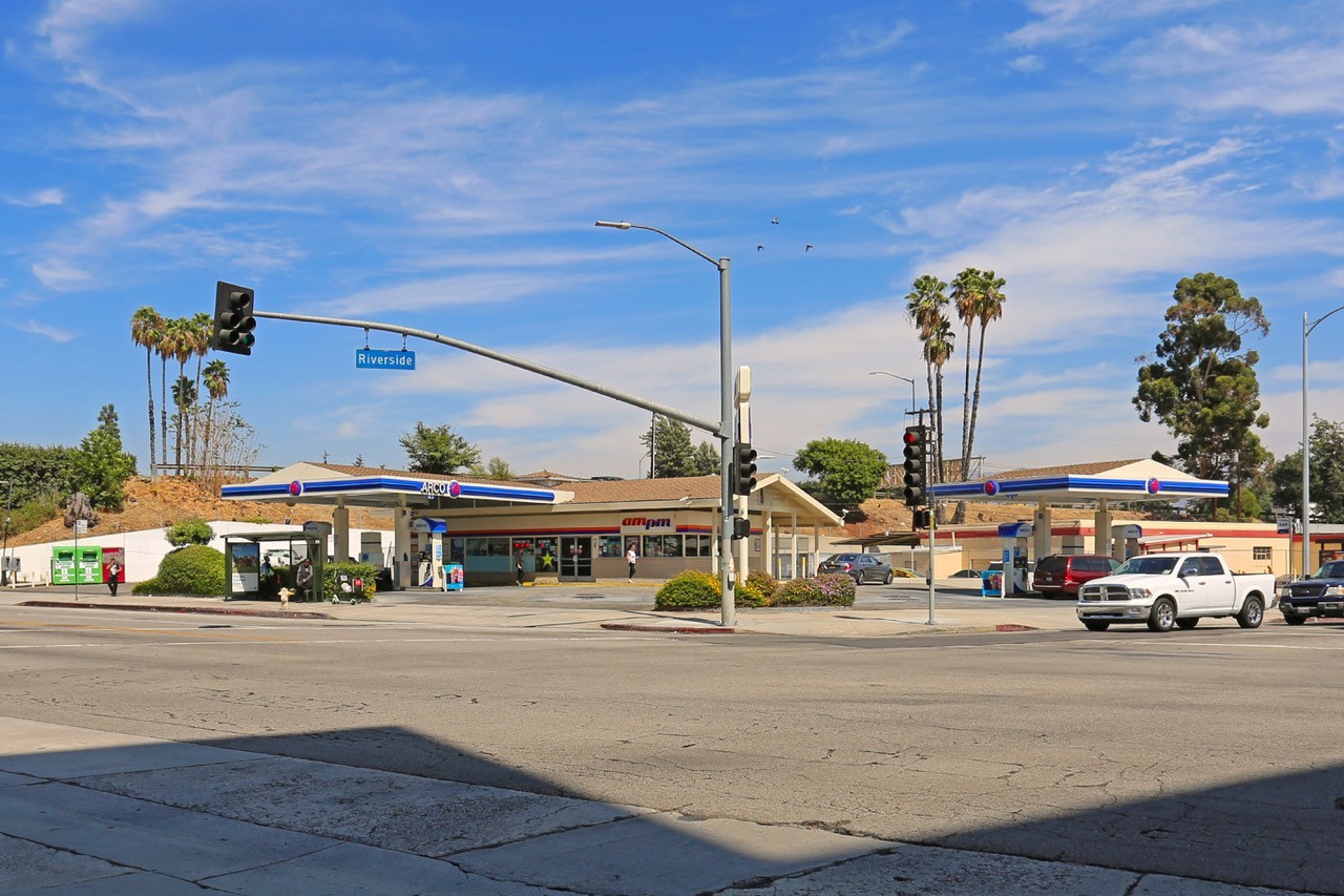 4506 Lankershim Blvd, North Hollywood, CA for sale Building Photo- Image 1 of 1