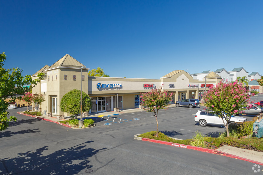 6840-6848 Five Star Blvd, Rocklin, CA for lease - Building Photo - Image 2 of 5