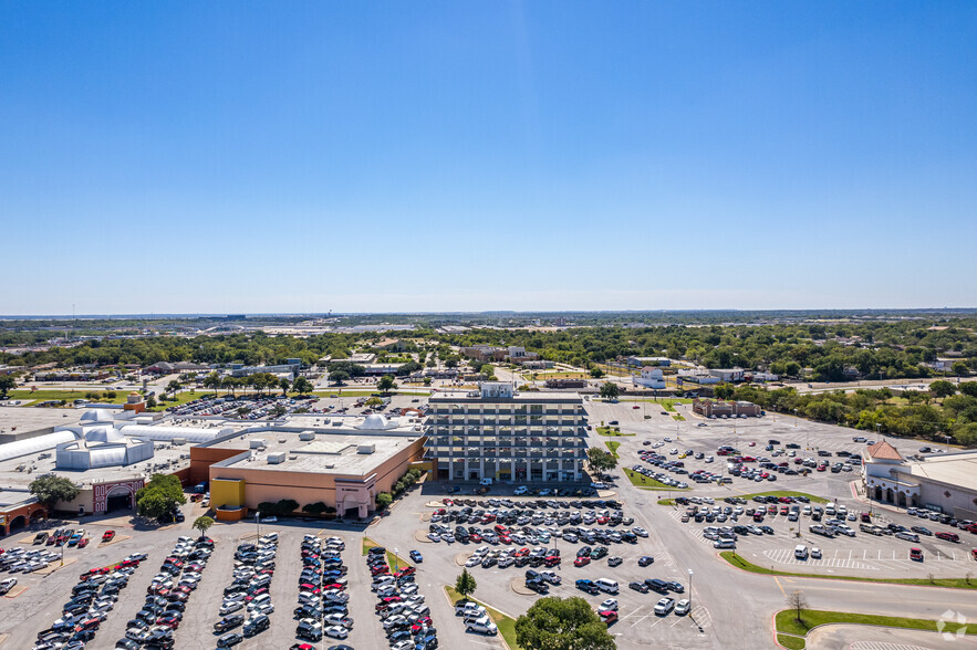 4200 South Fwy, Fort Worth, TX for lease - Aerial - Image 3 of 3