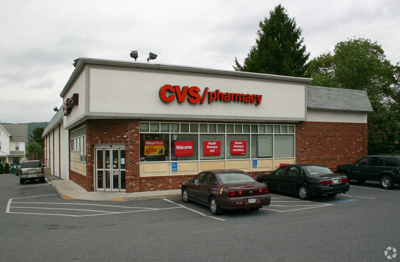 1332 Main St, Hellertown, PA 18055