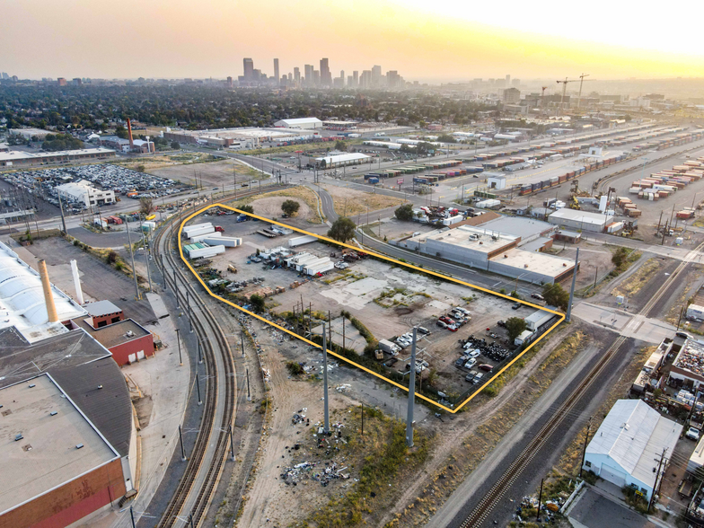 2401 E 40th Ave, Denver, CO for lease - Primary Photo - Image 1 of 3