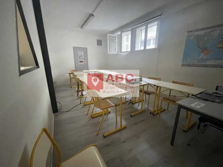 Office in Montpellier for lease - Interior Photo - Image 3 of 7