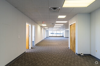 100 Matawan Rd, Matawan, NJ for lease Interior Photo- Image 2 of 7