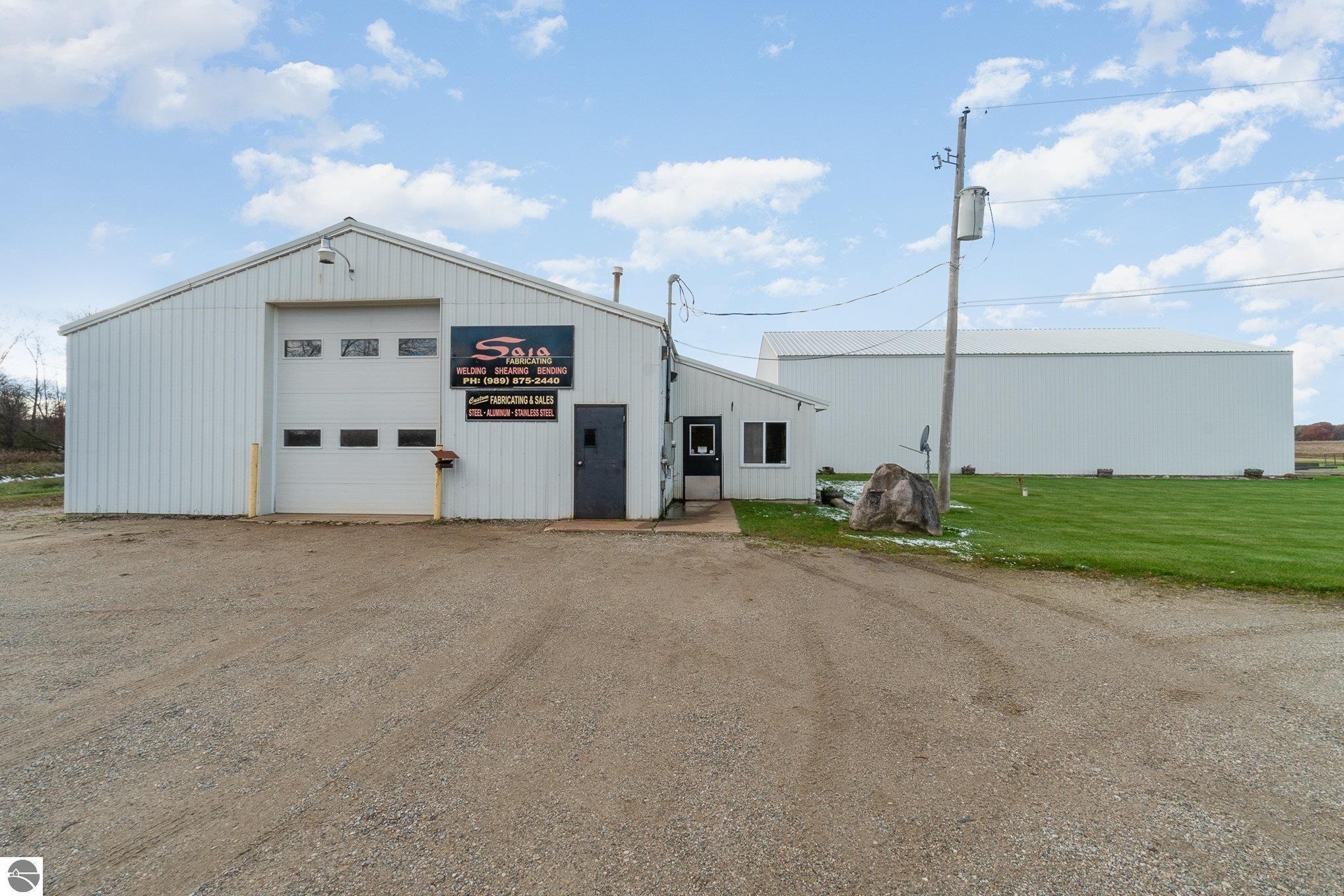 2035 S Warner Rd, Sumner, MI for sale Primary Photo- Image 1 of 1