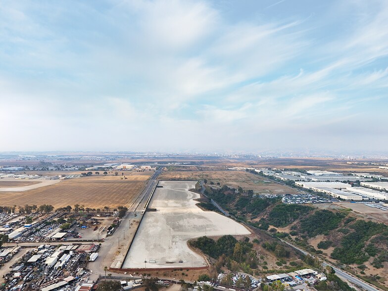 1080 Heritage Rd, San Diego, CA for lease - Building Photo - Image 3 of 5