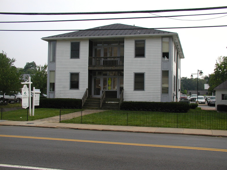 107 Loudoun St SE, Leesburg, VA for lease - Building Photo - Image 1 of 3