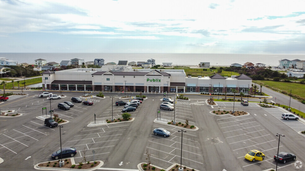 5001-5003 E Oak Island Dr, Oak Island, NC for lease - Building Photo - Image 2 of 5