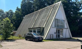 More details for Stoke Rd, Cobham - Retail for Lease