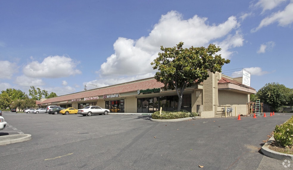 7335-7337 Bollinger Rd, Cupertino, CA for lease - Primary Photo - Image 3 of 4