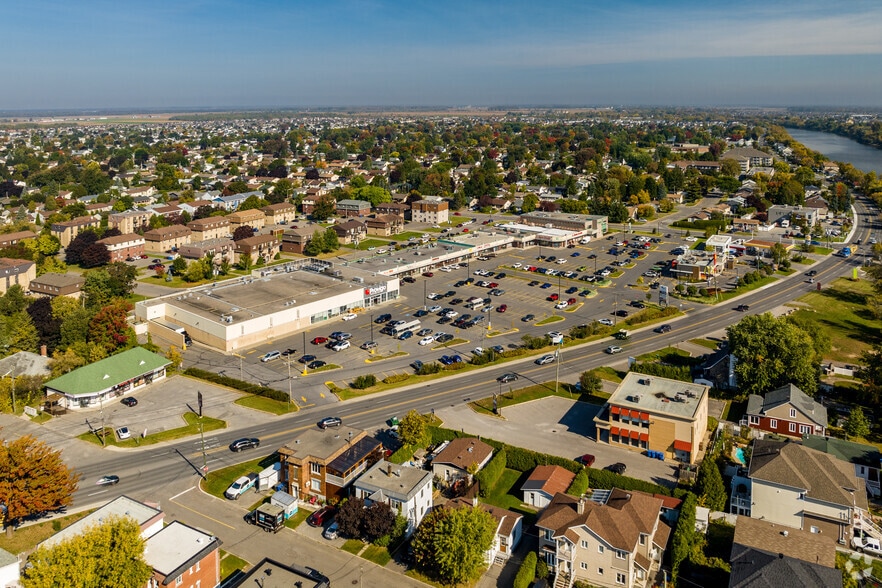 515 Boul Lacombe, Repentigny, QC for lease - Aerial - Image 2 of 8