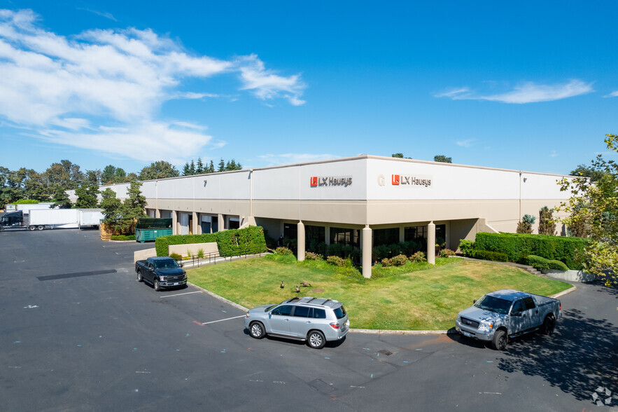 18200-18290 Olympic Ave S, Tukwila, WA for lease - Building Photo - Image 1 of 4