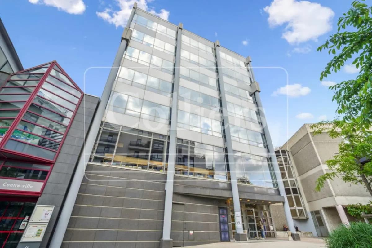 39 Rue Du Gouverneur Général Eboué, Issy-les-Moulineaux for lease Building Photo- Image 1 of 3