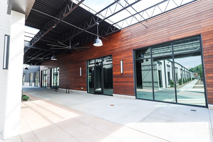 2320 Toomey Ave, Charlotte, NC for lease - Building Photo - Image 3 of 9
