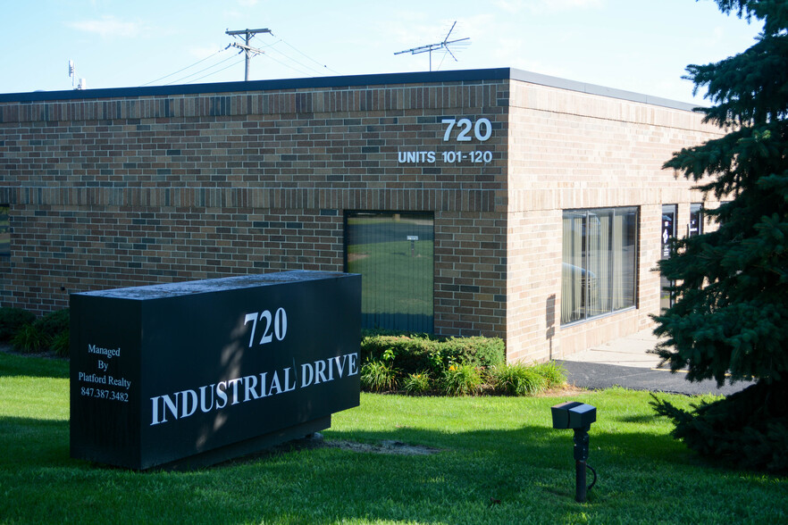 720 Industrial Dr, Cary, IL for lease - Building Photo - Image 1 of 5