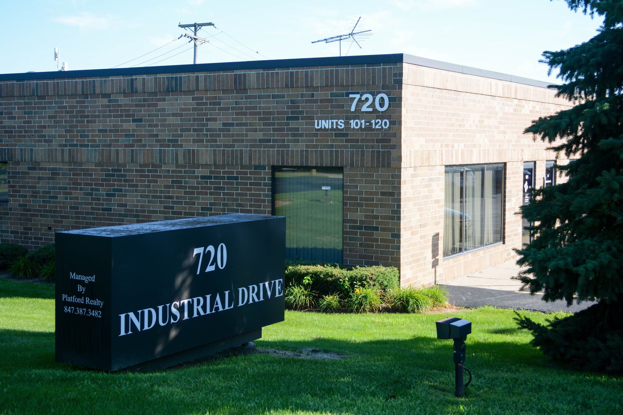 720 Industrial Dr, Cary, IL for lease Building Photo- Image 1 of 6