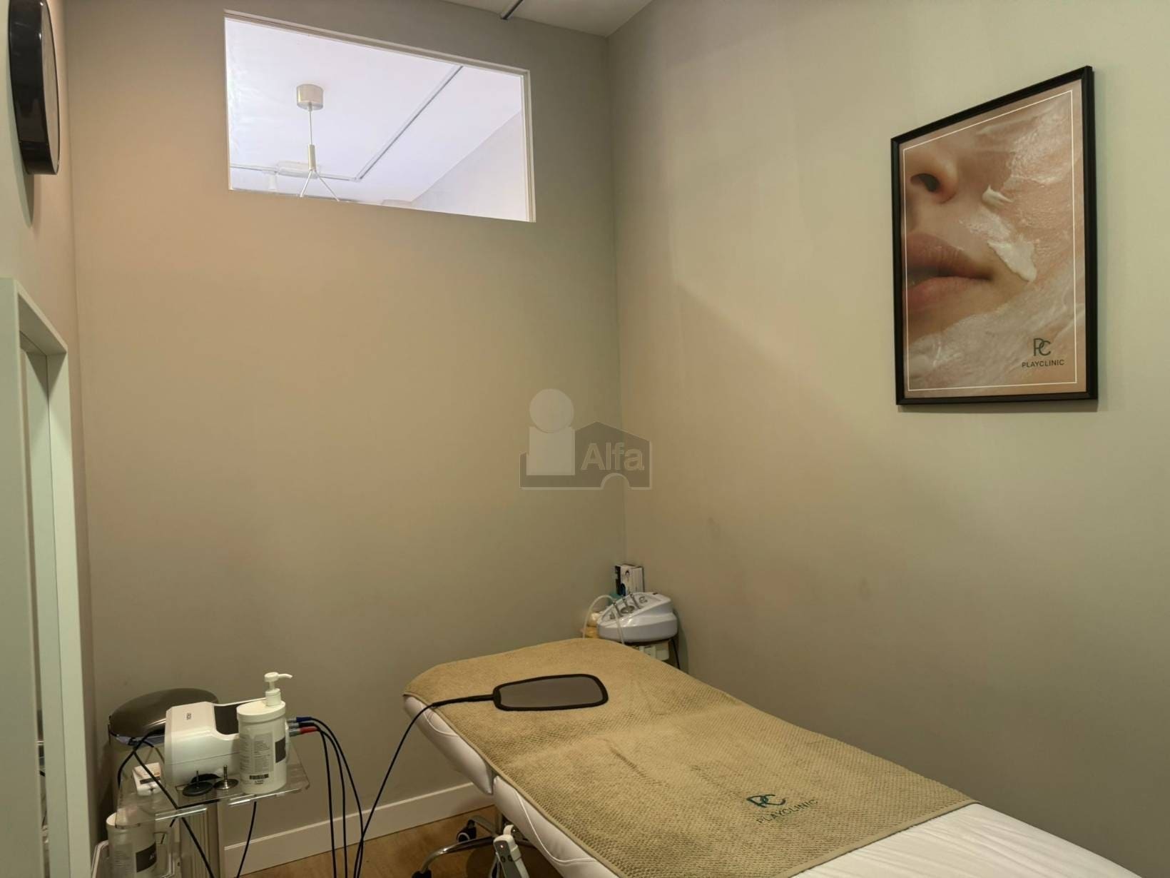 Retail in Madrid, Madrid for lease Interior Photo- Image 1 of 8
